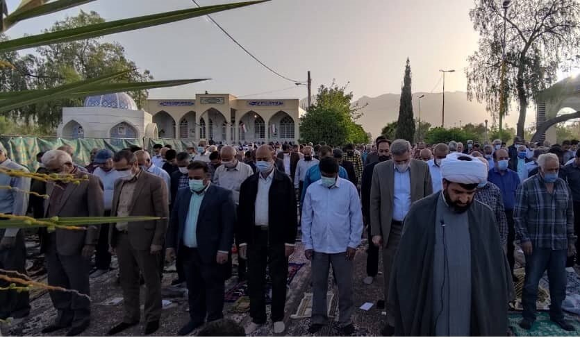 اقامه نماز عید سعید فطر به شکرانه یک ماه بندگی خدا در سراسر فارس 