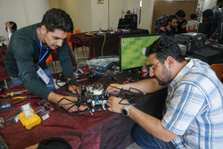 محققان ایرانی حوزه رباتیک به درآمد زایی و اشتغالزایی رسیده اند