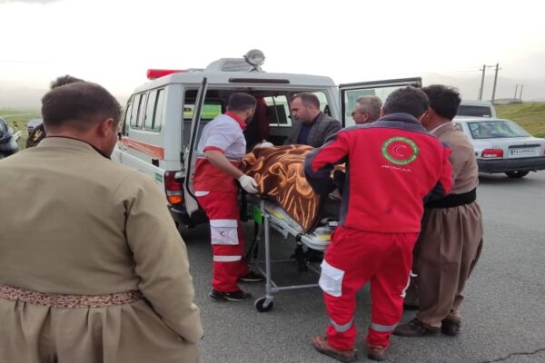 ۶ مصدوم و یک نفر فوتی در دو حادثه رانندگی در جاده های کردستان