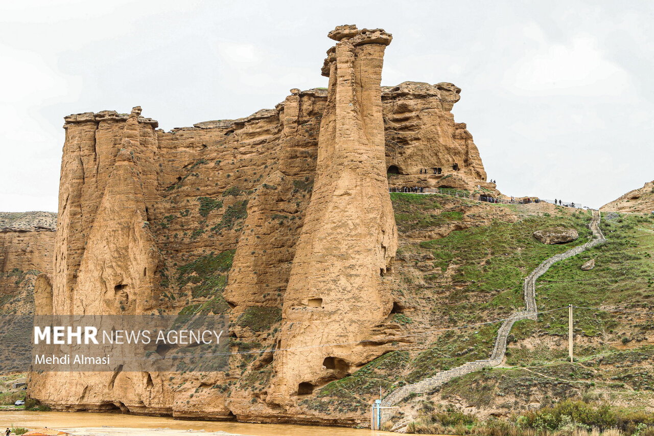 Mehr News Agency - Behestan Castle in Zanjan province