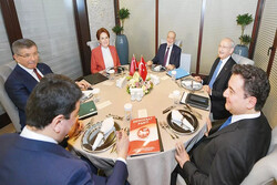 Külis: 6’lı masa, cumhurbaşkanı seçimi için özel anket yaptıracak