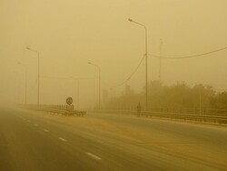 مردم از سفرهای غیرضرور پرهیز کنند/گرد و غبار شدید در جاده‌های استان اردبیل