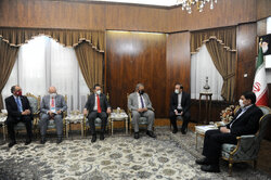 Iran VP, IFRC president hold meeting in Tehran