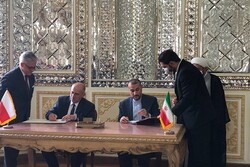Iran, Poland sign document on cultural cooperation