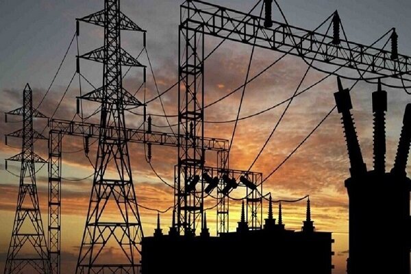 ۳۶ دستگاه ترانسفورماتور برق در شهرستان گناوه نصب و راه‌اندازی شد