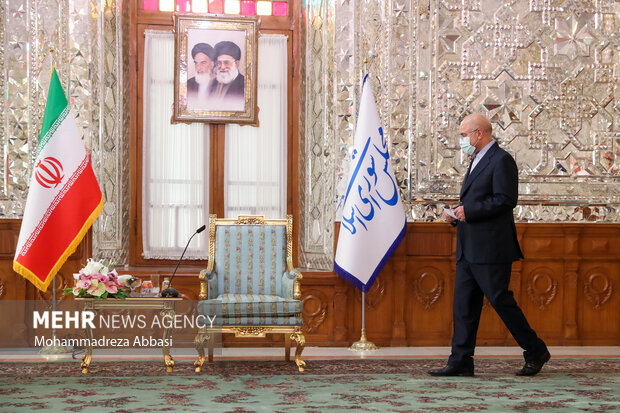 İran Meclis Başkanı, Polonya Dışişleri Bakanı ile görüştü