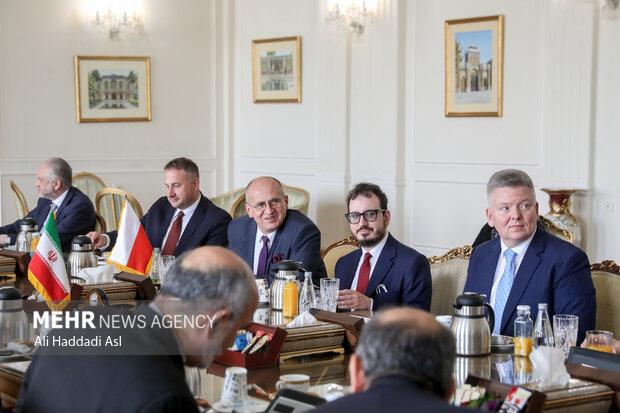 زبیگنیو رائو وزیر امور خارجه لهستان در دیدار وزیر امور خارجه ایران و لهستان حضور دارند