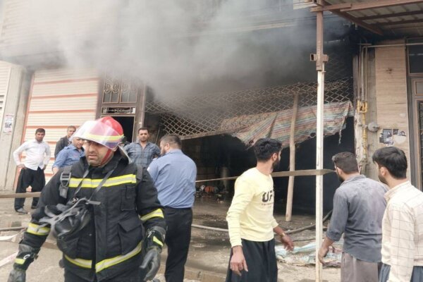 نشت بنزین در مغازه صافکاری در بانه موجب آتش سوزی شد