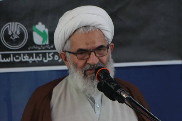 علامه امینی برای اثبات حقانیت حضرت علی (ع) تلاش کرد