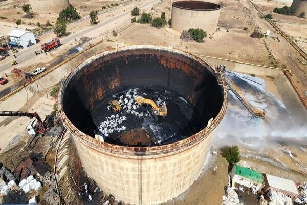 A large fire breaks out in Haifa fuel tank in occupied lands