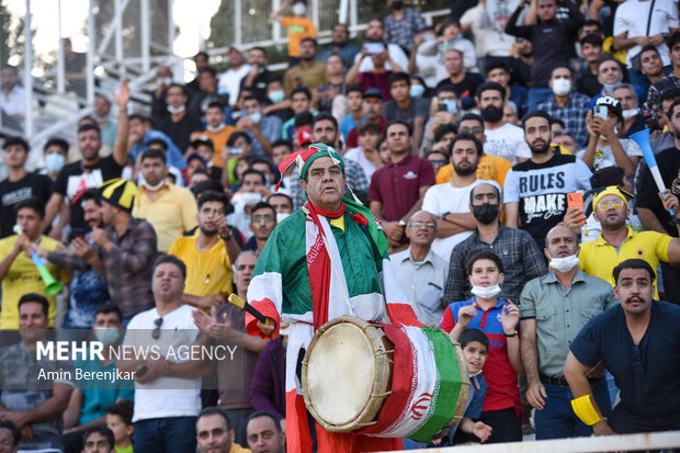 دیدار تیم های فجر شهید سپاسی و نفت مسجد سلیمان در شیراز