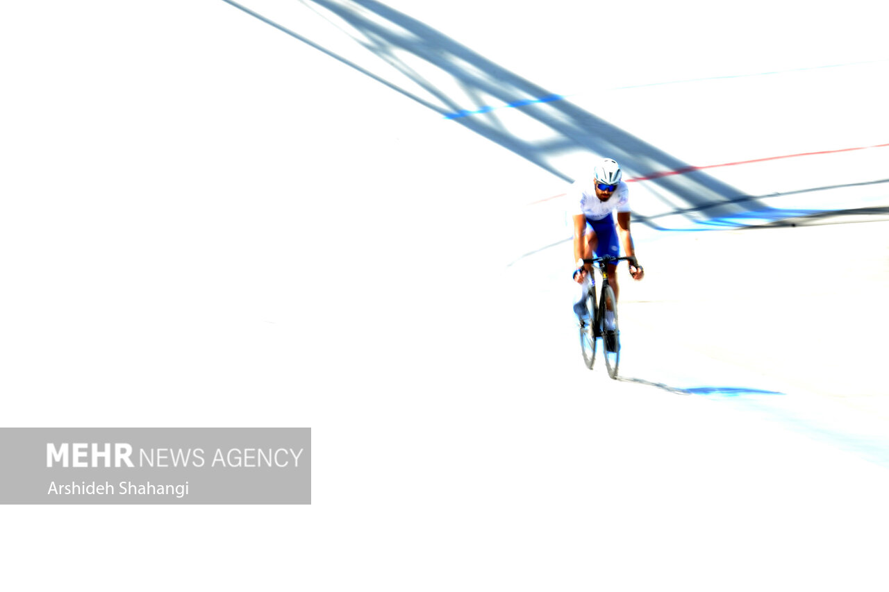 گنج خانلو نماینده ایران در رقابتهای دوچرخه سواری قهرمانی جهان