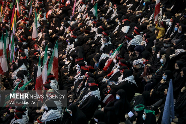 گردهمایی سه هزار نفری جهادگران سپاه پاسداران انقلاب اسلامی با عنوان «رزمایش جهادگران فاطمی» صبح روز سه شنبه ۲۰ اردیبهشت ماه ۱۴۰۱ با حضور سرلشکر حسین سلامی فرمانده کل سپاه پاسداران، سردار حسن حسن زاده فرمانده سپاه محمد رسول الله سپاه پاسداران در سالن ورزشی امام علی (ع) برگزار شد