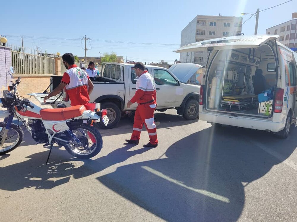 مانور امداد و نجات در گناوه برگزار شد