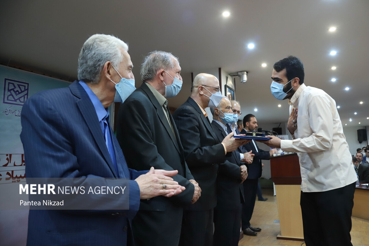 Mehr News Agency - Winners of 26th Student Scientific Olympiad honored in Tehran