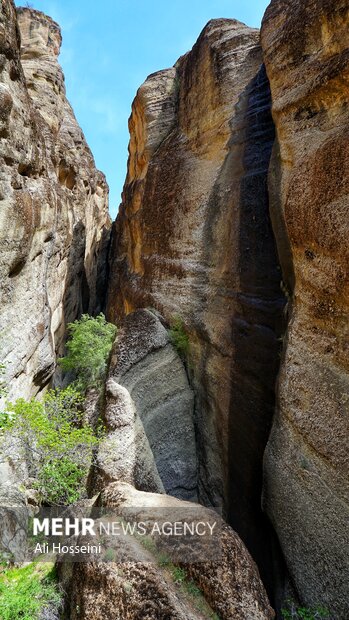 مهراب کوه لرستان