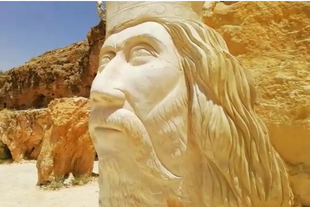 مجسمه های سنگی در بزرگترین غار دستکند جهان مجسمه های سنگی در بزرگترین غار دستکند جهان