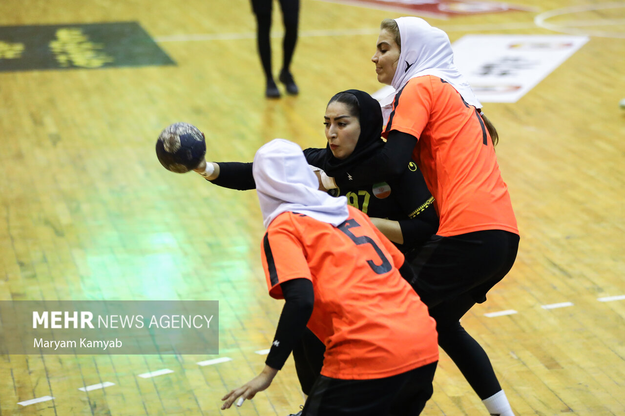 لیگ هندبال زنان ایران قرعه کشی شد