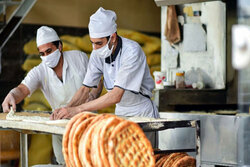 تجهیز زیرساختی نانوایی‌های سراسرکشور تا ۴۵ روز آینده/ پیش‌بینی کاهش ۲.۵ میلیون تنی مصرف آرد