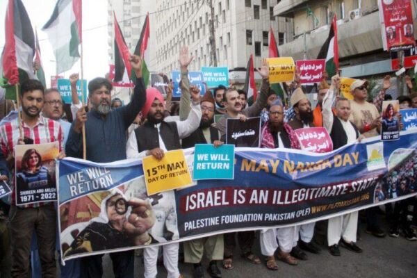 تظاهرات ضد صهیونیستی در پاکستان/ پرچم اسرائیل به آتش کشیده شد