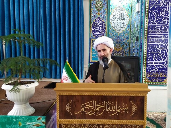 حوزه علمیه جهاد تبیین و بیانیه گام دوم انقلاب را جدی بگیرد