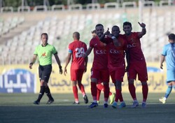 پیروزی فولاد در دقیقه ۹۸ مقابل پیکان/ «نکوتایم» علیه تیم حسینی