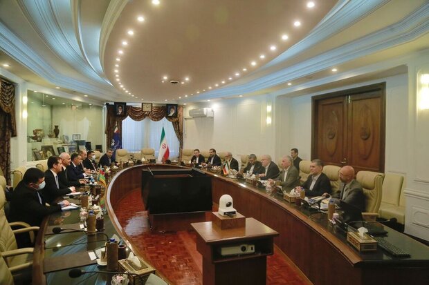گسترش همکاری‌های نفتی تهران-باکو