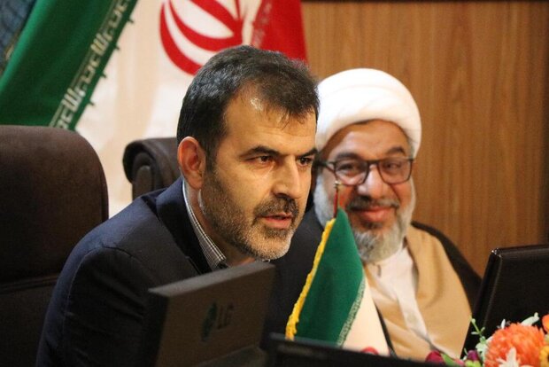 زیر ساختهای مناسب آموزشی برای رشته ارتباطات فراهم شود