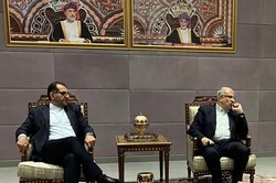 سفير إيران لدى سلطنة عمان: وزير النفط الإيراني في مسقط