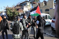 زخمی شدن ۴ فلسطینی در نابلس/ حضور۳۰هزار نمازگزار در مسجد الاقصی