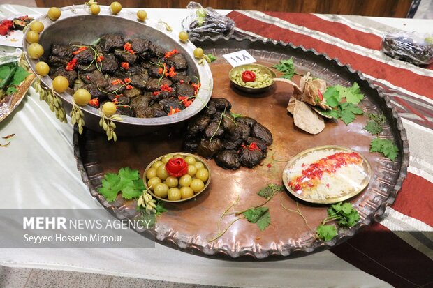 ششمین جشنواره غذای بومی محلی تاک پلو درکاشمر