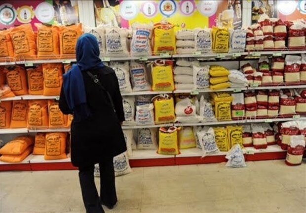 اقلام اساسی ماه رمضان در اصفهان تامین شد/ اعلام نرخ دولتی کالاها