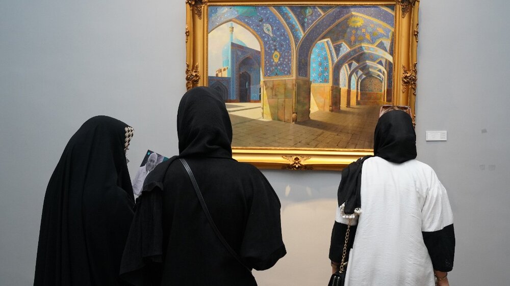 نمایشگاه «ریشه‌ها» در اصفهان گشایش یافت