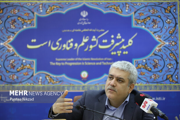 سورنا ستاری معاون علمی رئیس جمهور در گفتگو اختصاصی با خبرگزاری مهر به سوالات خبرنگار مهر پاسخ داد