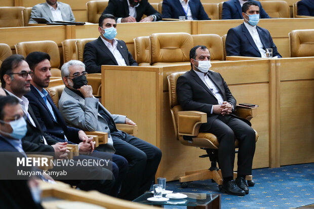 احسان خاندوزی وزیر اقتصاد در رویداد بین المللی خصوصی سازی در اقتصاد ایران حضور دارد