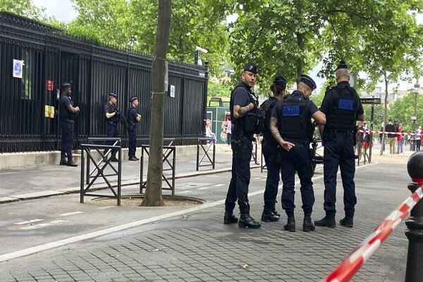 السفارة القطرية تعلق على مقتل أحد حراسها في باريس
