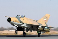 2 killed in warplane crash in eastern Isfahan