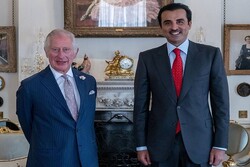 امیر قطر با نخست وزیر و ولیعهد انگلیس دیدار و گفتگو کرد
