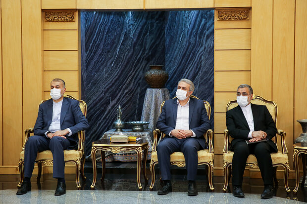 بازگشت رئیس جمهور از سفر عمان