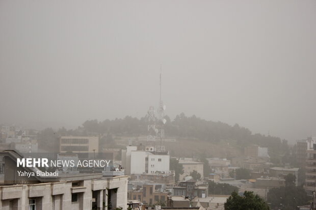 وضعیت بحرانی ریزگردها در کرمانشاه