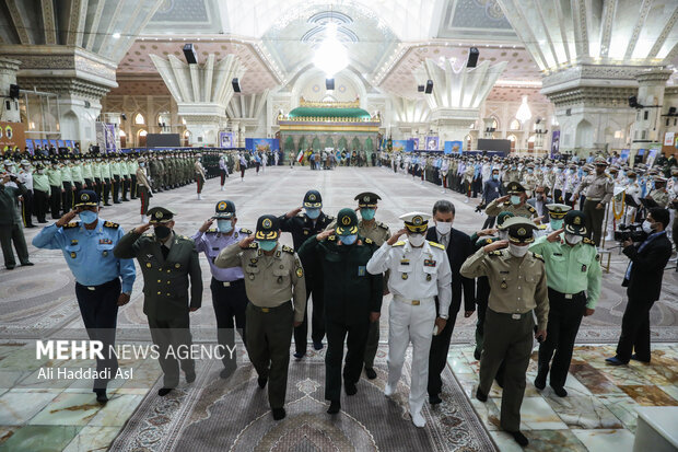 Armed Forces renew allegiance with ideals of Imam Khomeini