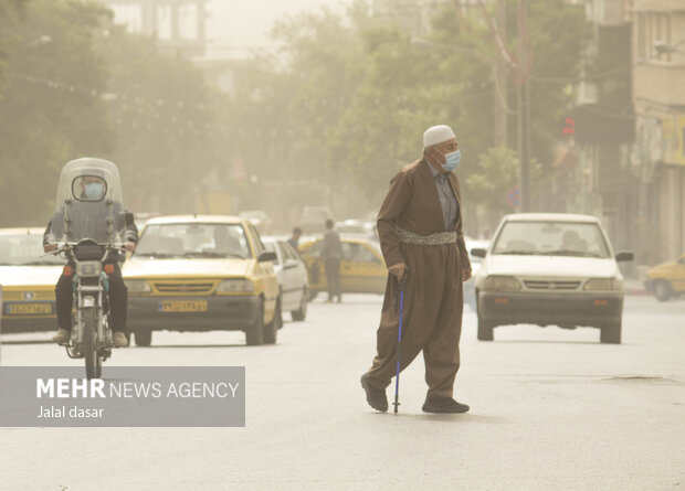 آلودگی شدید گرد و خاک در شهرهای مختلف کردستان