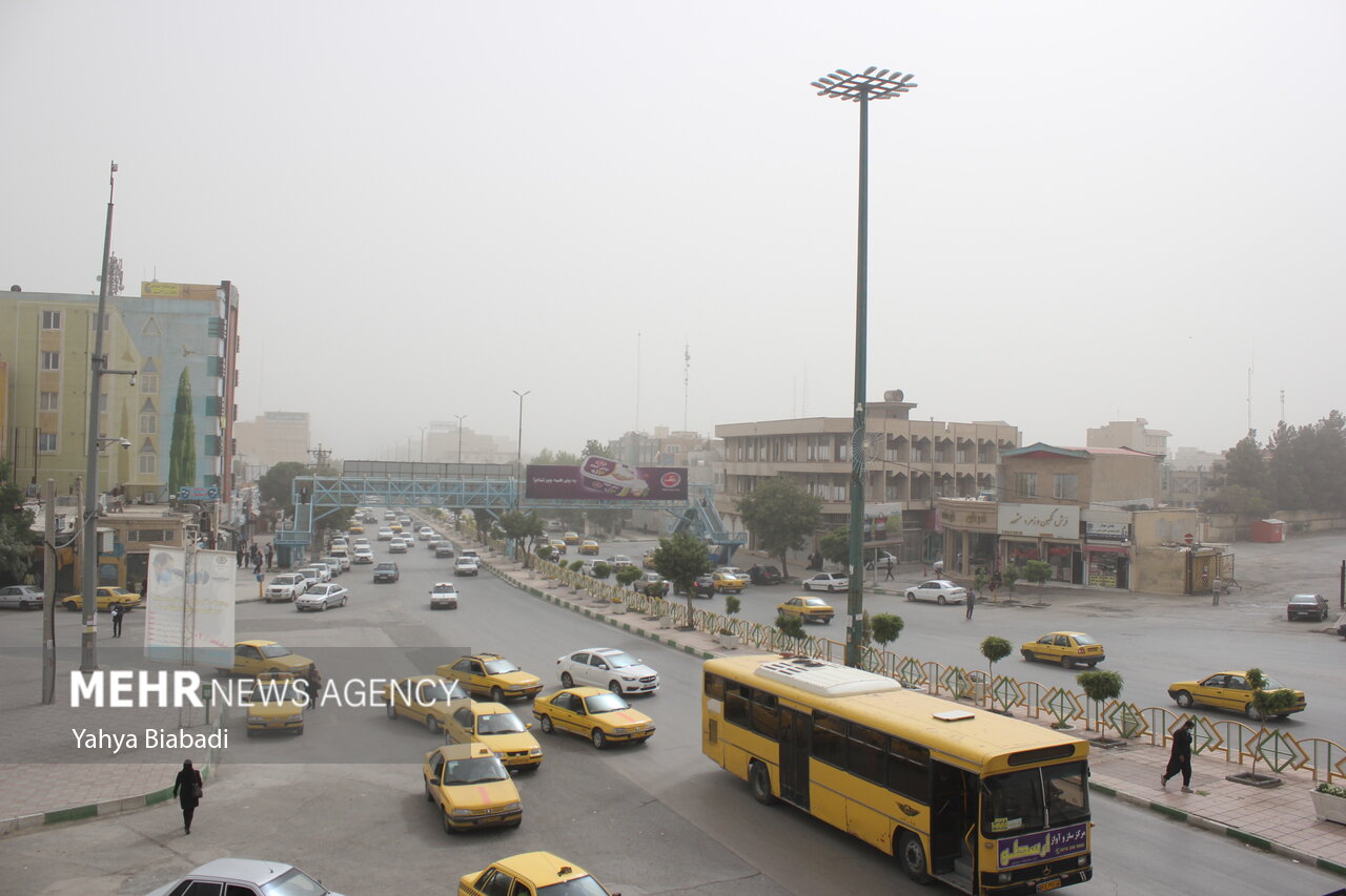 وضعیت آلودگی هوای کرمانشاه در کارگروه شرایط اضطراری رصد می‌شود