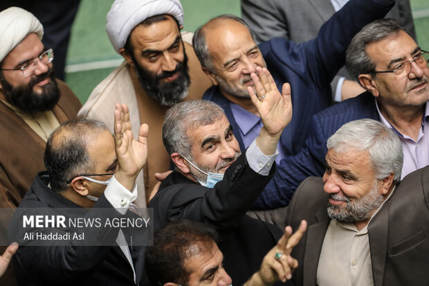 علی نیکزاد نایب رئیس مجلس شورای اسلامی در انتخابات هیأت رییسه مجلس یازدهم حضور دارد
