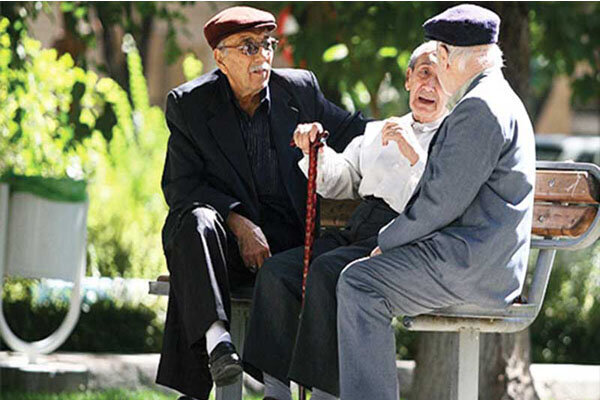 ۱۰ درصد جمعیت استان سمنان سالمند هستند