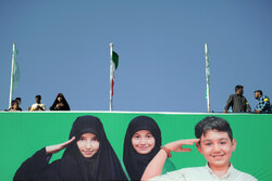 نباید سرود «سلام فرمانده» یک کنش گری حاکمیتی نشان داده شود/سه نوع تحلیل در مواجهه با این سرود