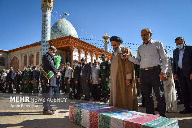 تشییع پیکر شهید «محمد علیپور» در شیراز