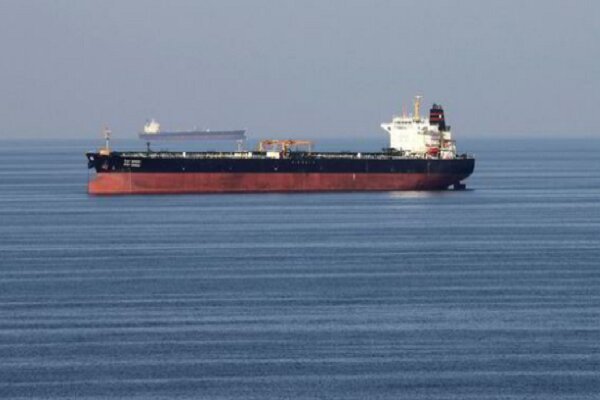 Tanker carrying Iranian crude arrives in Venezuelan watres