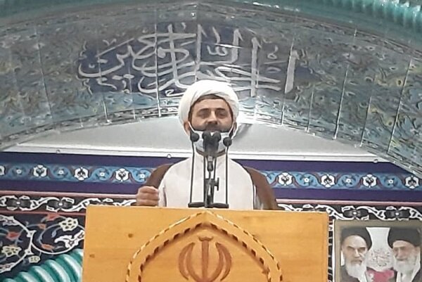 انقلاب اسلامی دوگانه نظام سلطه گر و سلطه پذیر را به هم زده است