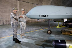 Armed forces chief, Army cmdr. pay visit to UAV base